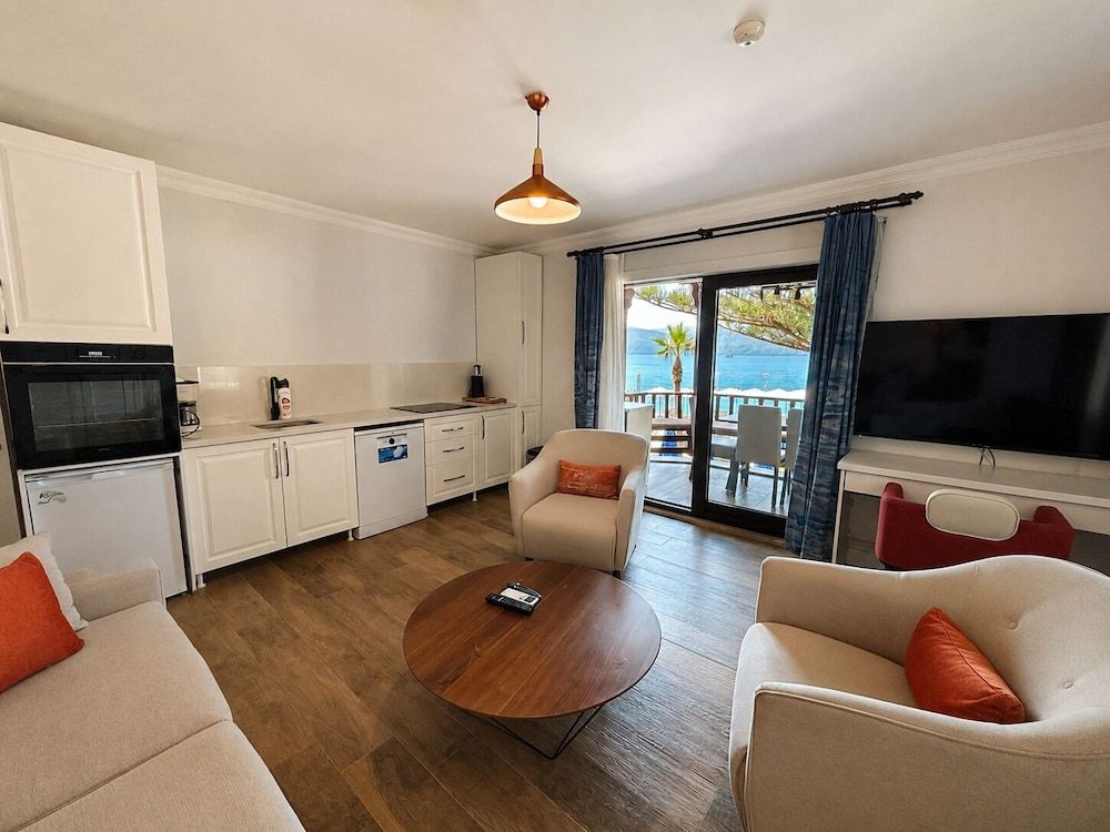 Paris - Akyaka - İskelem Otel - Akyaka