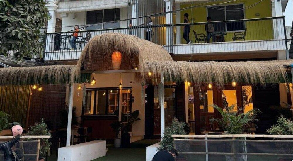 The Hive Hotel 1