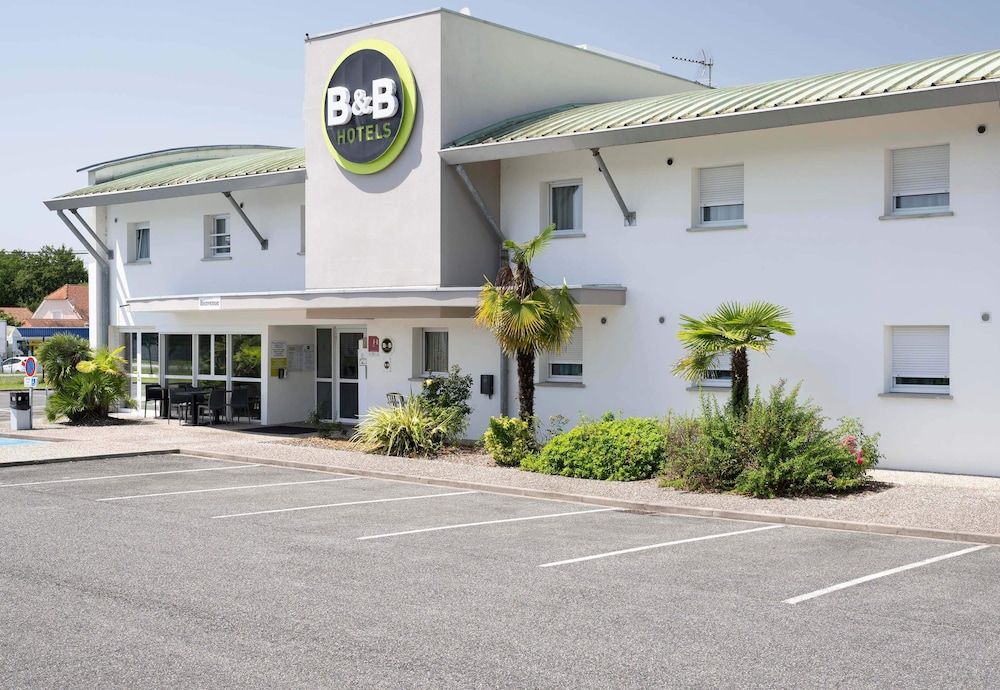 B&B HOTEL Pau Lescar 1
