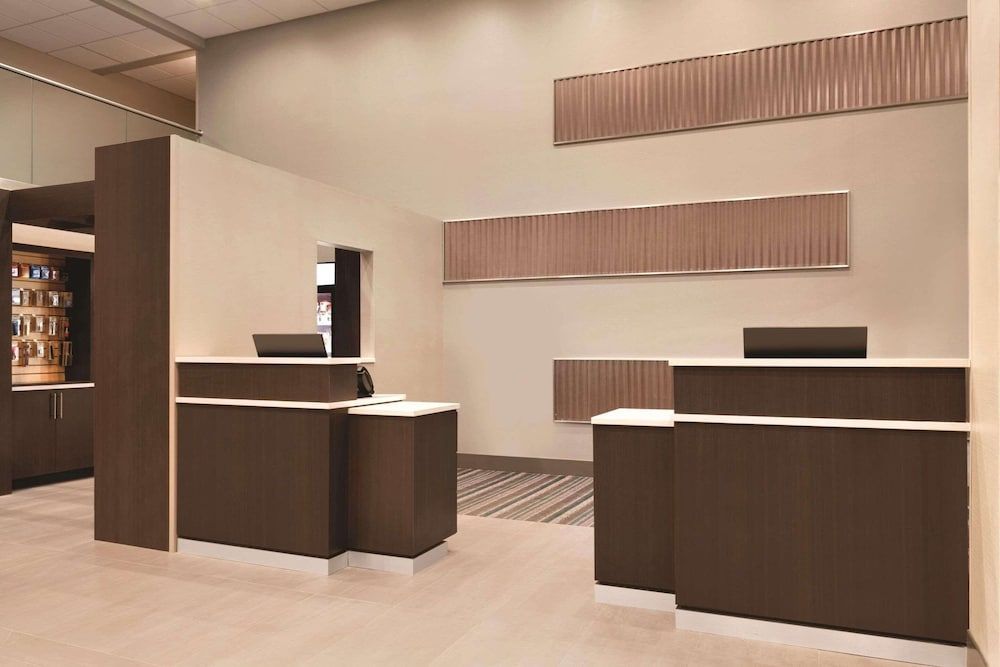 Radisson Hotel Charlotte Airport 2