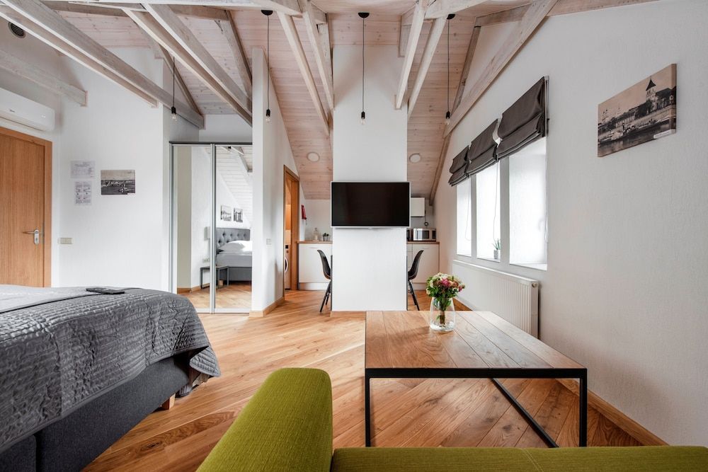 Piano Apartments 1