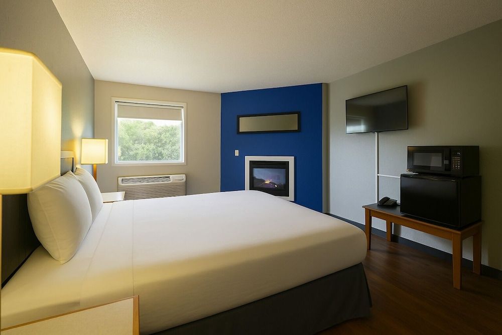 Sunnyside Inn and Suites 1