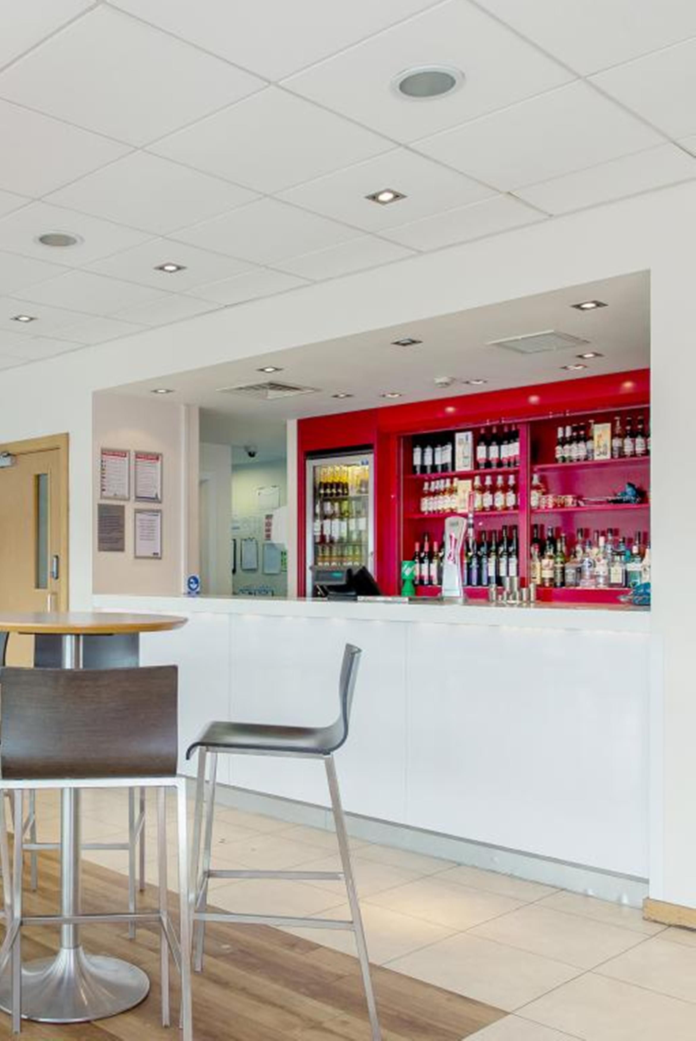 Travelodge Torquay 1