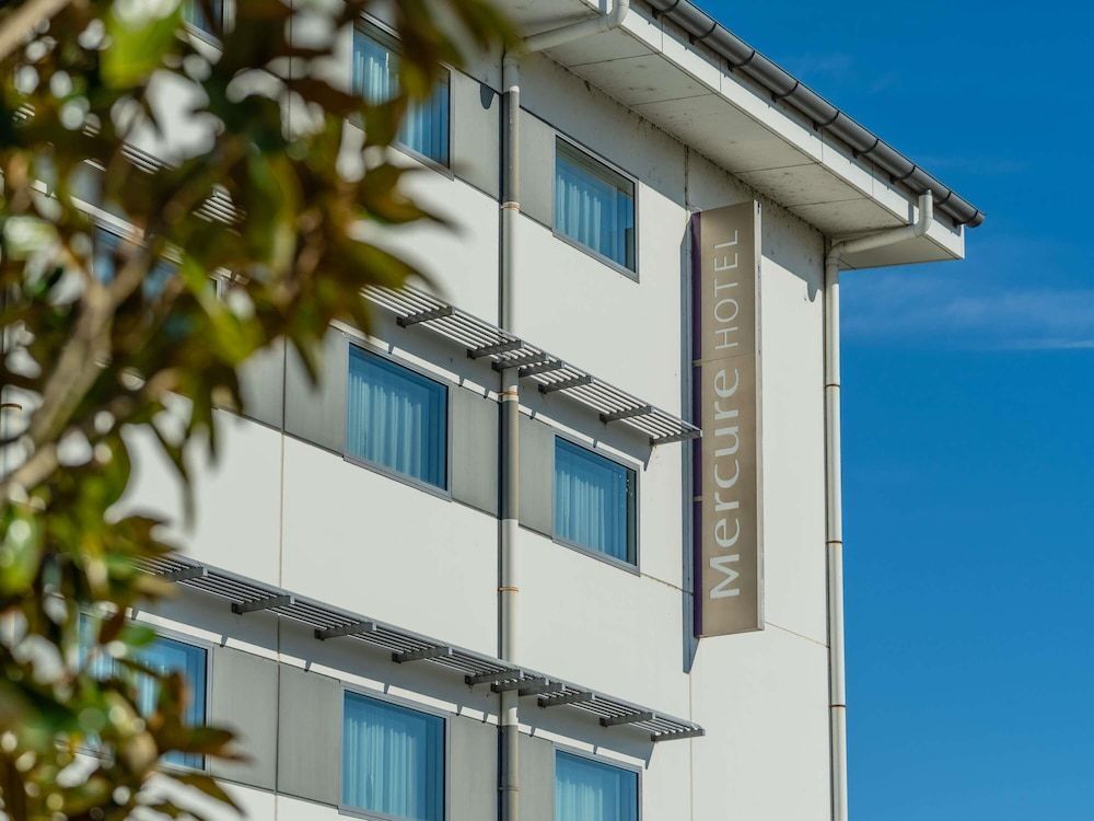 Mercure Newcastle Airport 1