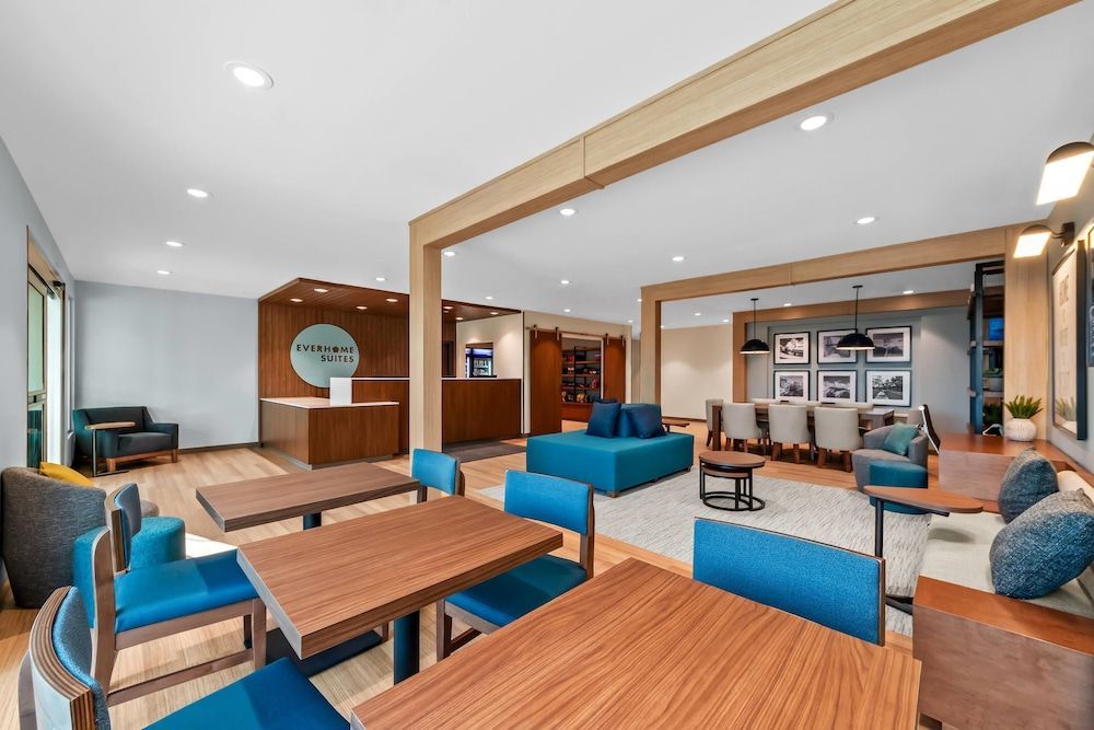 Everhome Suites San Antonio Lackland near SeaWorld by Choice Hotels 2