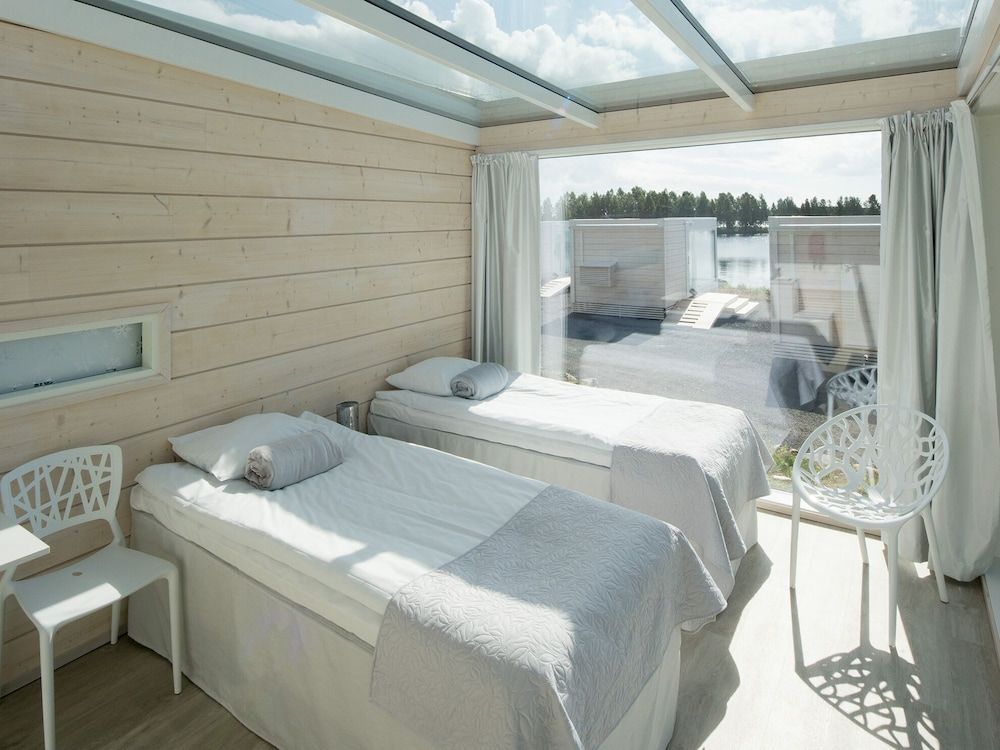 Seaside Glass Villas 2