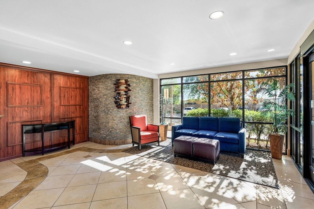 Comfort Suites Vacaville-Napa Valley Area 2