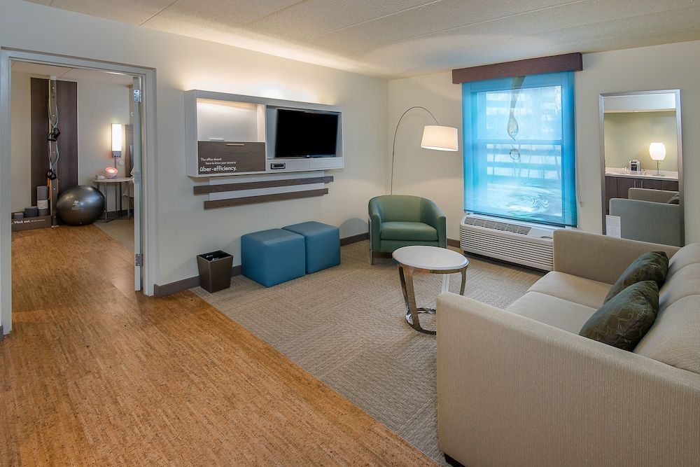 EVEN Hotel NORWALK by IHG 2