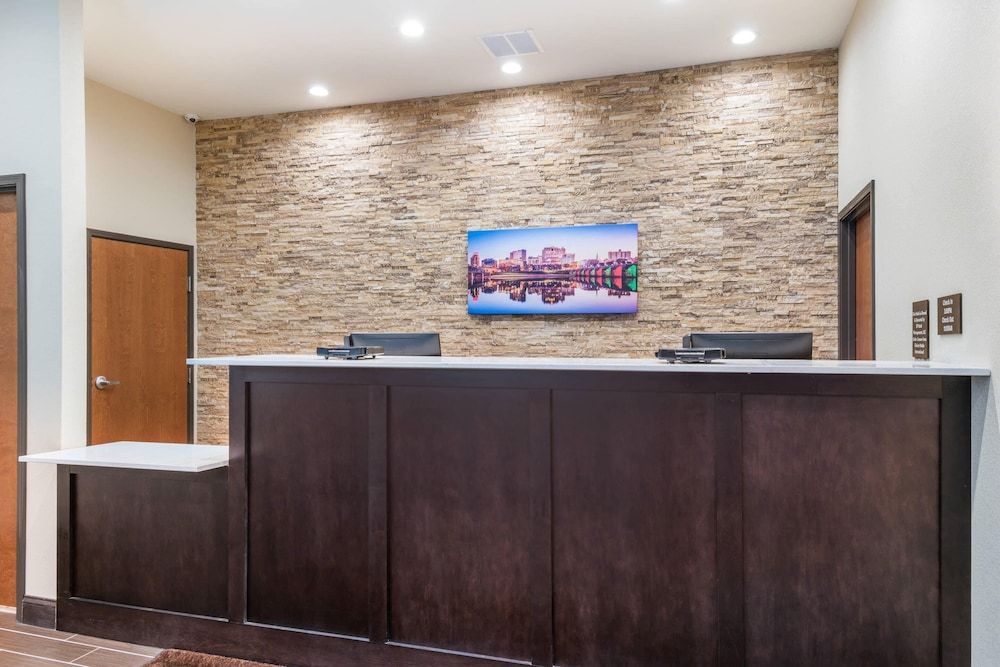 Comfort Inn & Suites Harrisburg - Hershey West 2