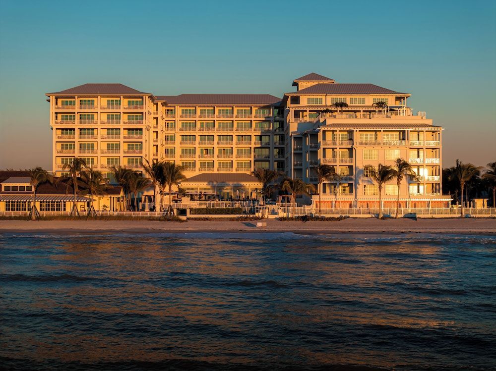 Naples Beach Club, A Four Seasons Resort 1