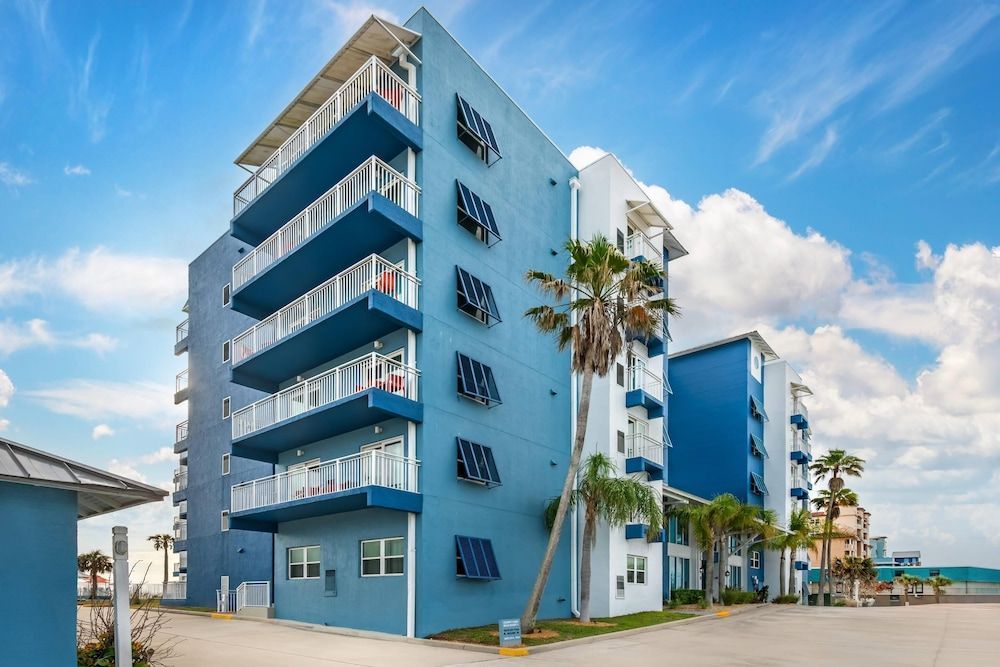 Coconut Palms Beach Resort II, an Ascend Collection Hotel 1