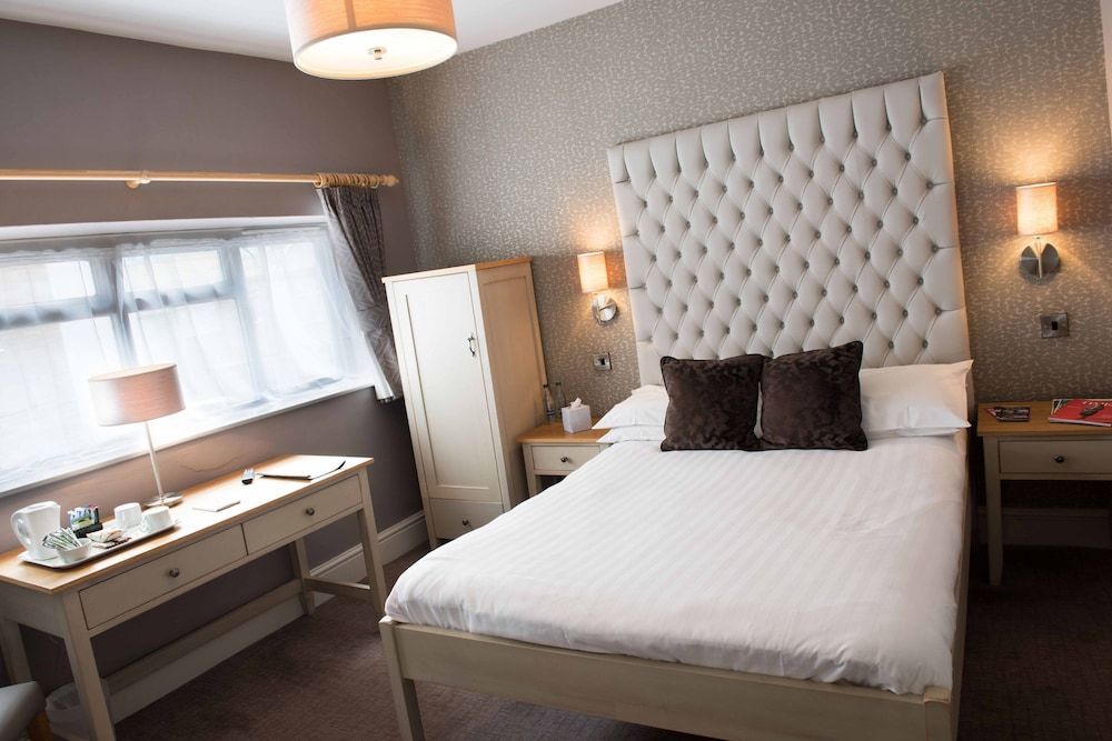 The County Hotel 2