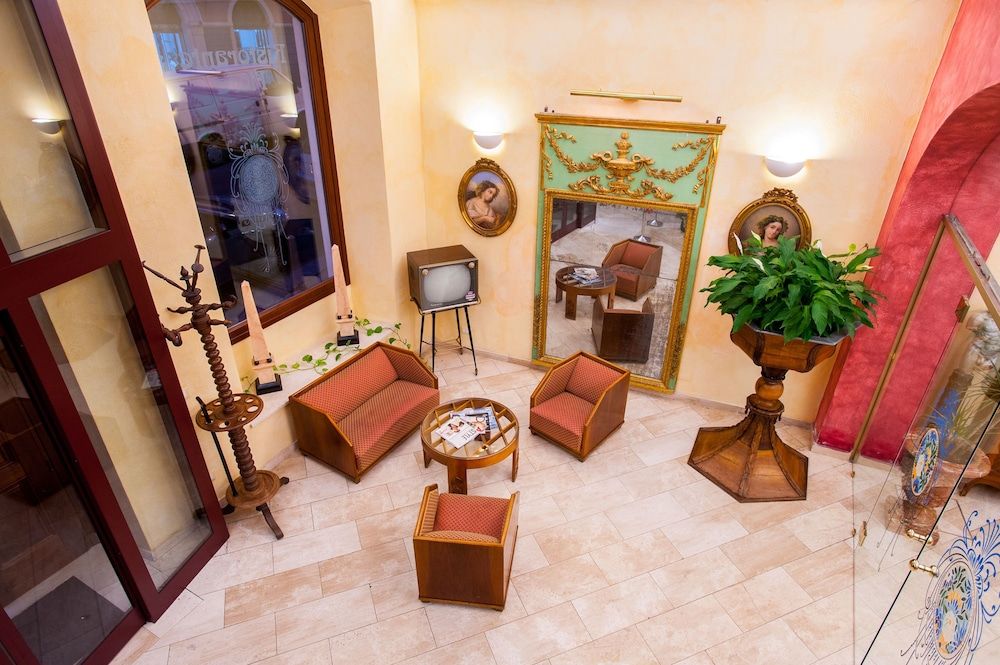Hotel Flora 2