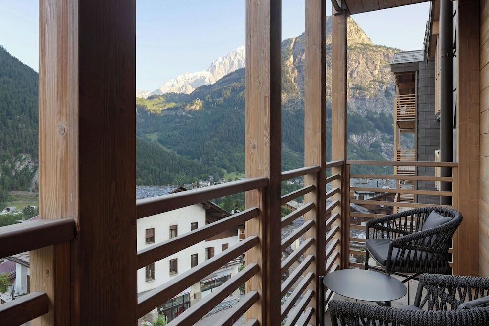 Le Geant, Courmayeur, Apartments by Marriott Bonvoy 2