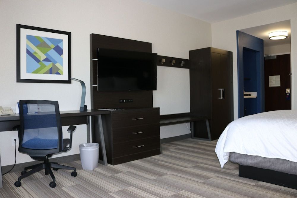 Holiday Inn Express & Suites EL DORADO HILLS by IHG 2