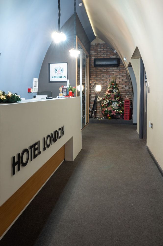 Hotel London B&B 2