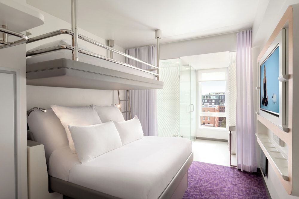 YOTEL Boston 2