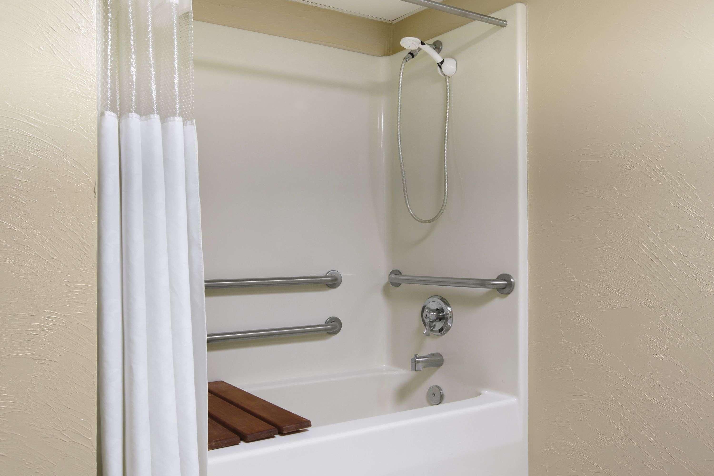 Days Inn by Wyndham Branson/Near the Strip 2