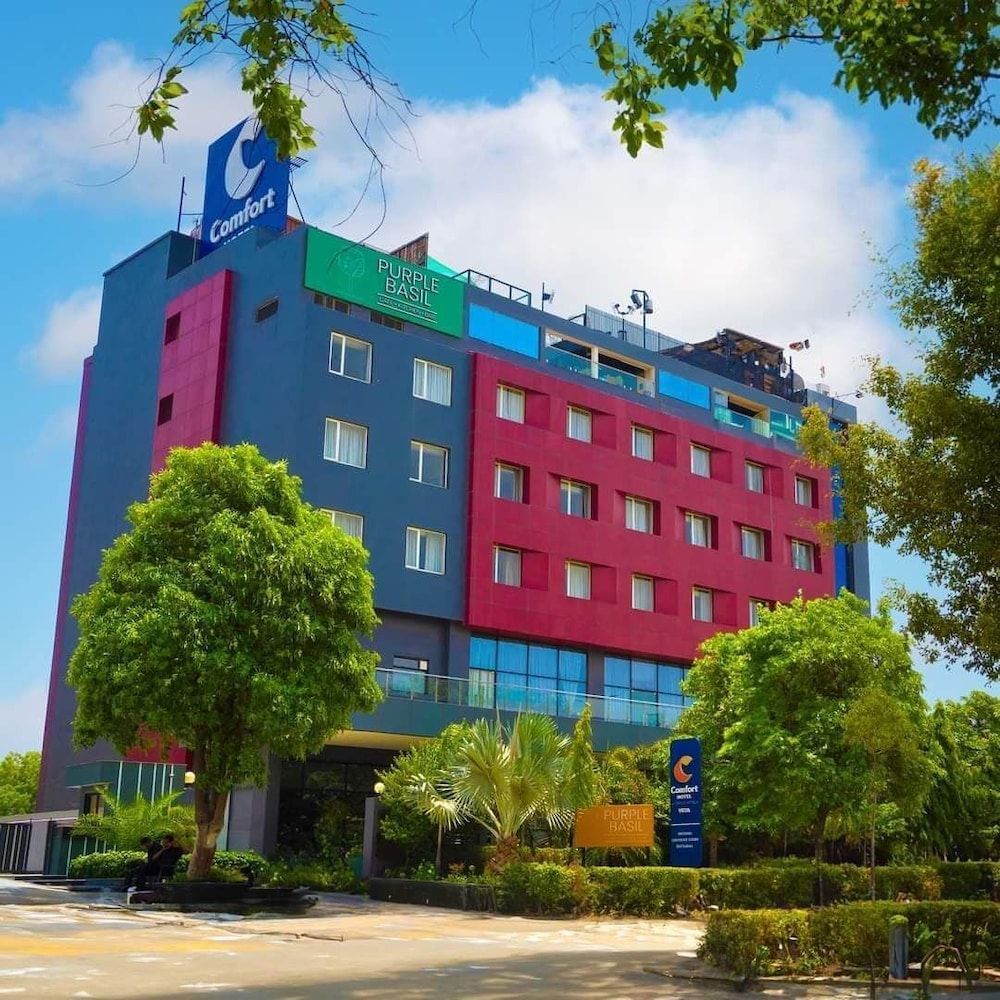 Comfort Hotel Vista 1