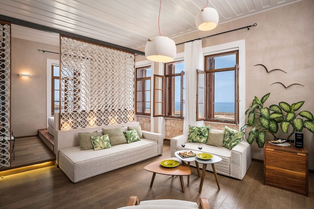 Ambassadors Residence Boutique Hotel 1