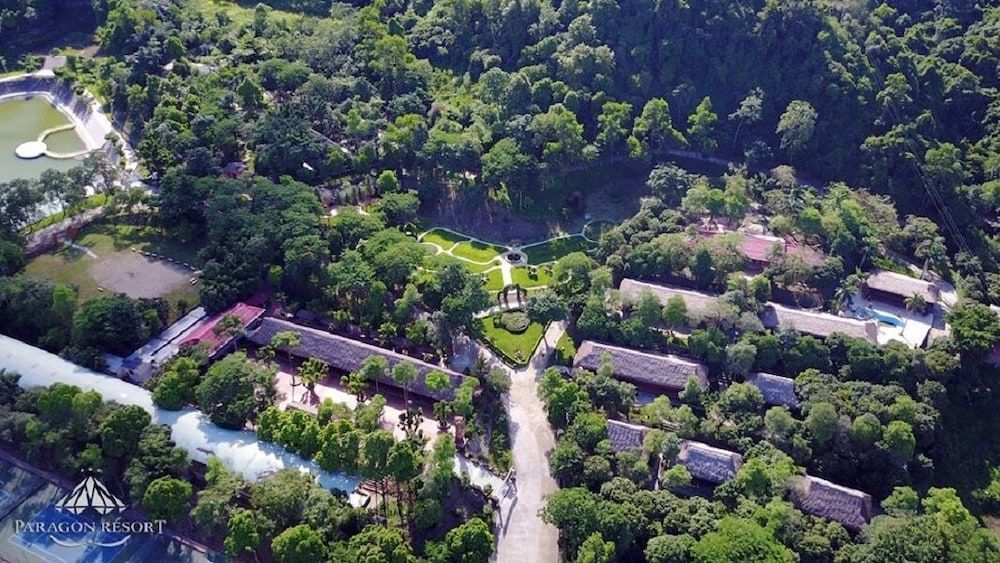 Paragon Resort 1