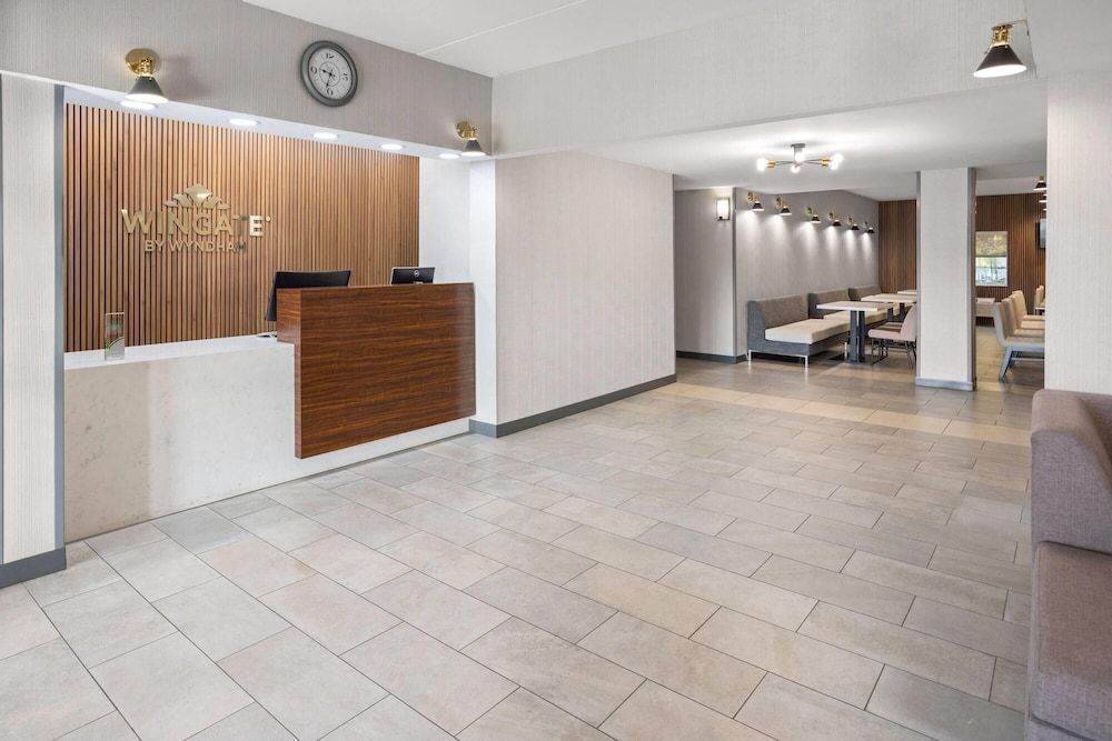 Wingate by Wyndham Pittsburgh New Stanton 2