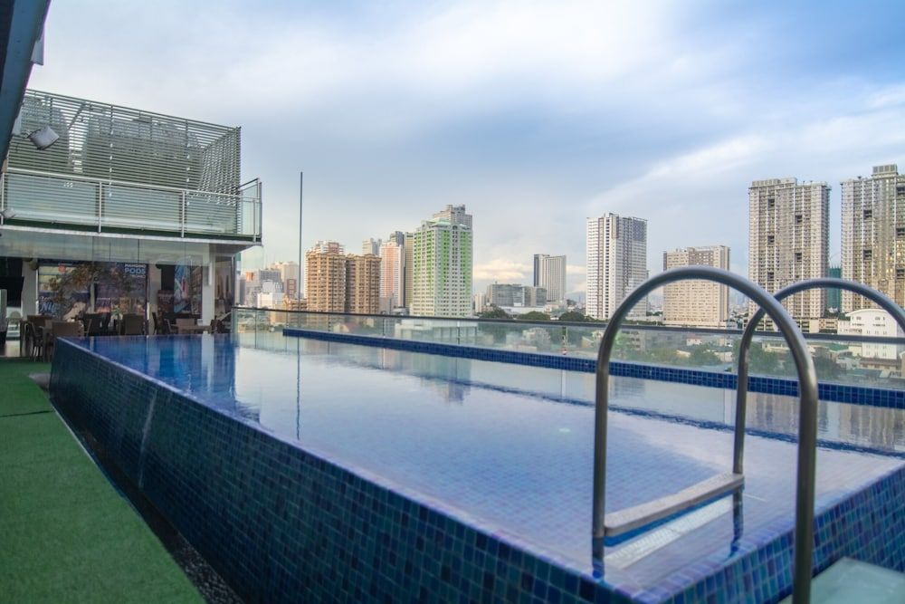 ARK Hostel City Center Manila 1