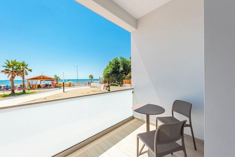 Adriatic Seaview Suites by PS 1
