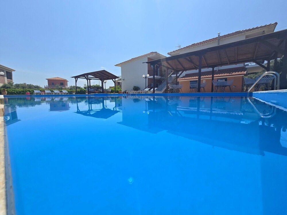 Amarandos Inn 1
