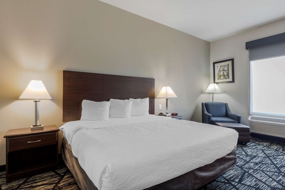 Best Western Plus McKinney Inn and Suites 1