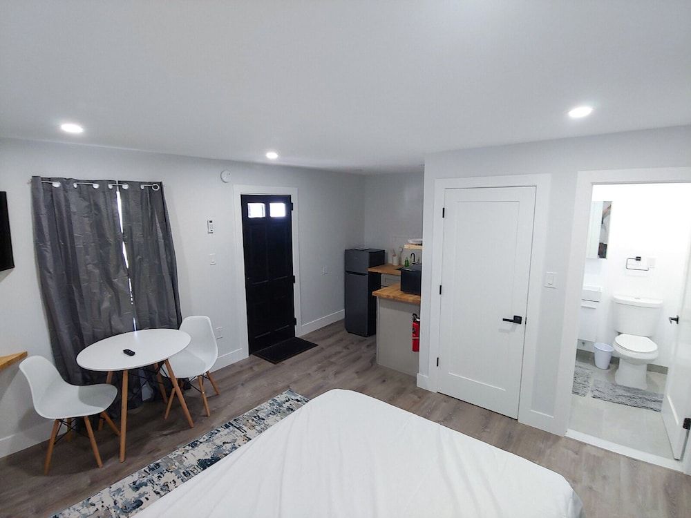 Vermont Suites 2