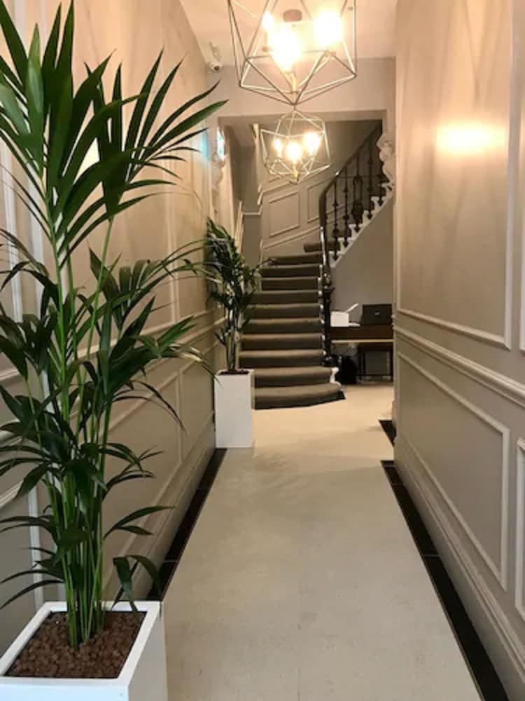 Oxford Hotel 2