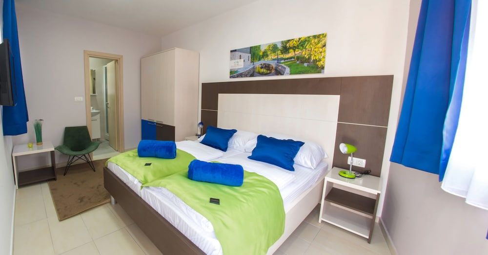 Five Rivers Rooms 1
