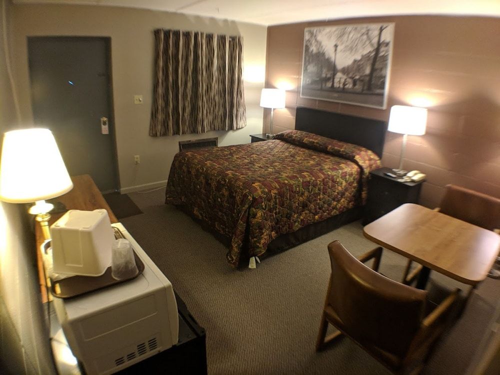 Attican Motel - Attica - Batavia - Warsaw - Darien Lake 1