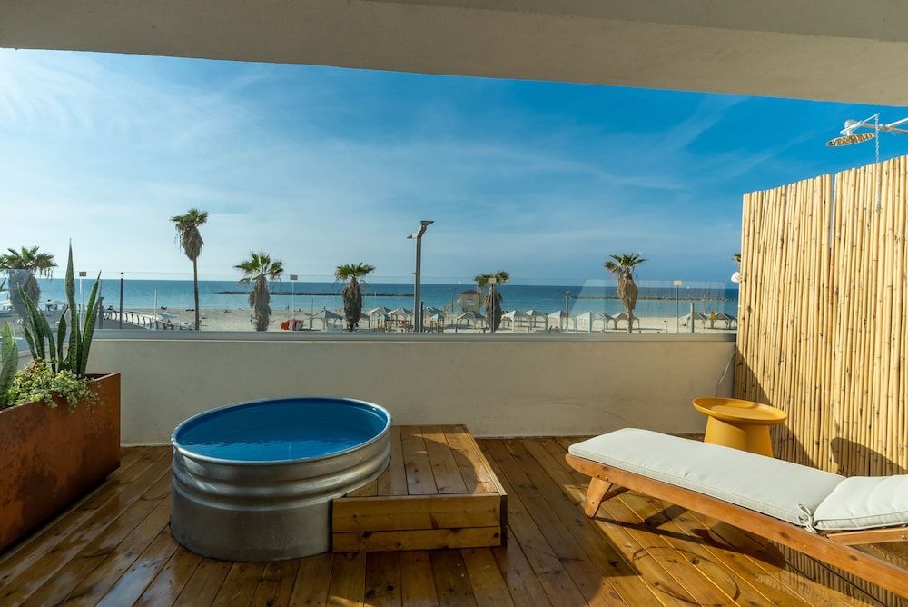 The Seven Seas Tel Aviv 1