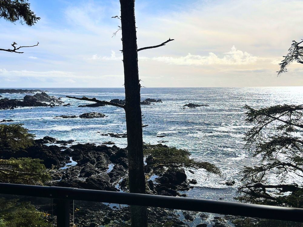Black Rock Oceanfront Resort 1
