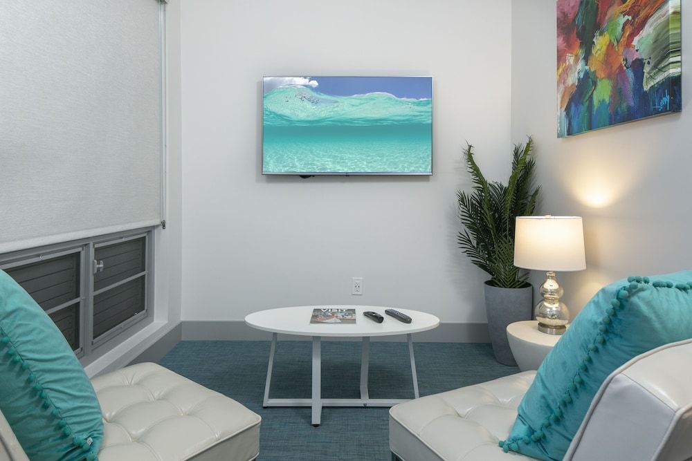 Marketplace Suites 1