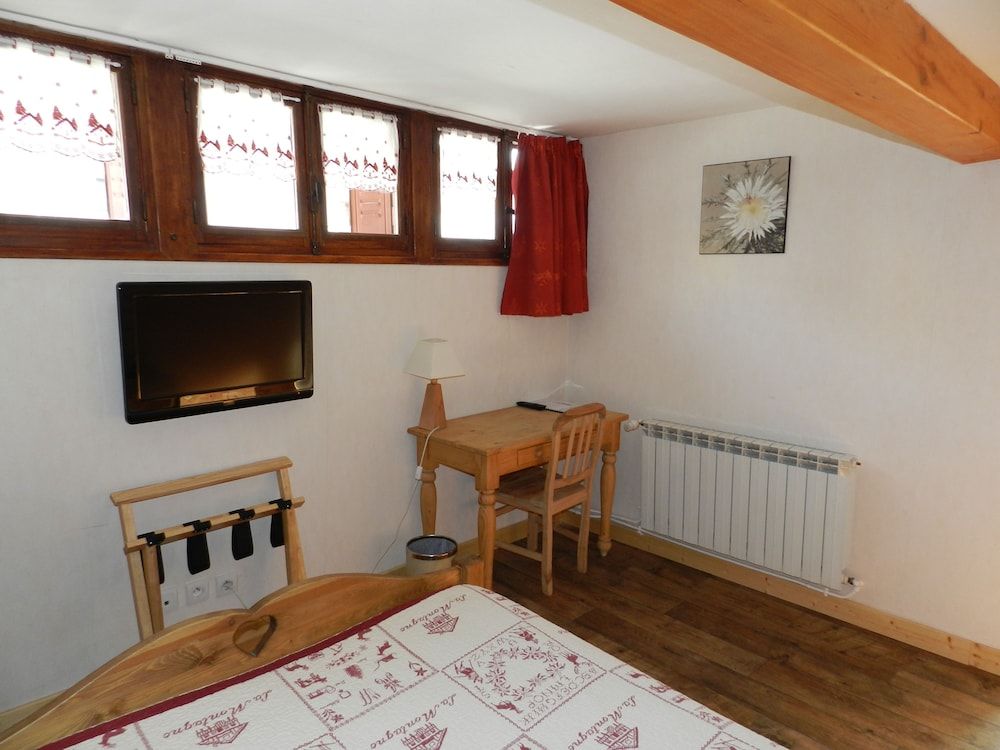 Hôtel Arolla 2