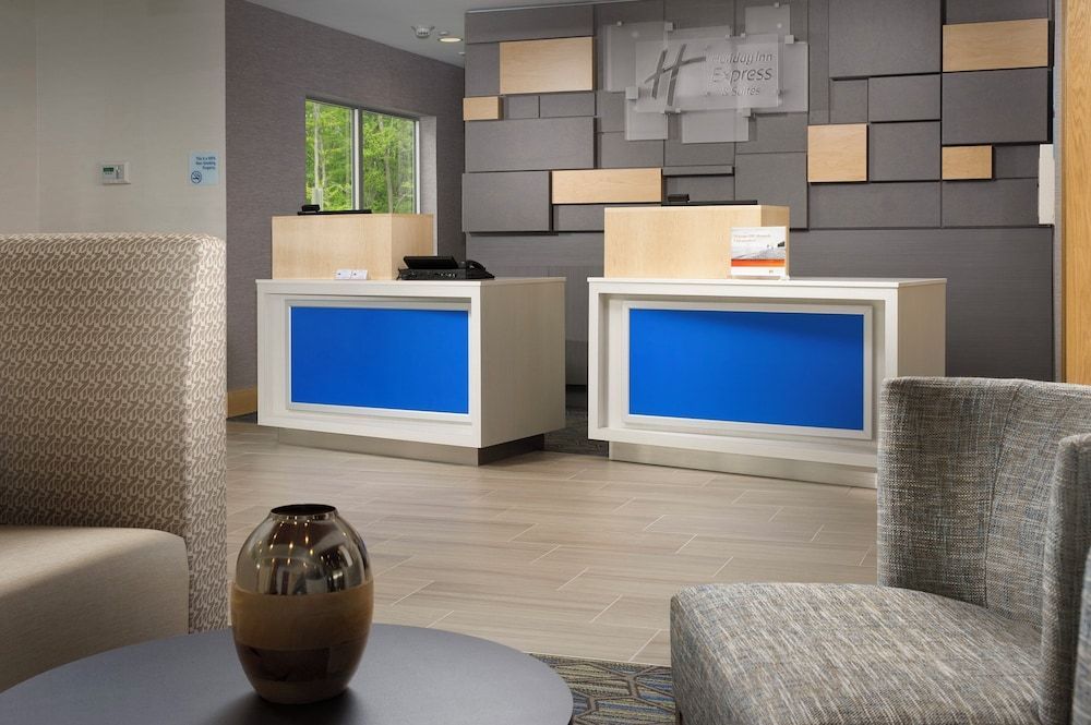 Holiday Inn Express & Suites ALTOONA by IHG 2