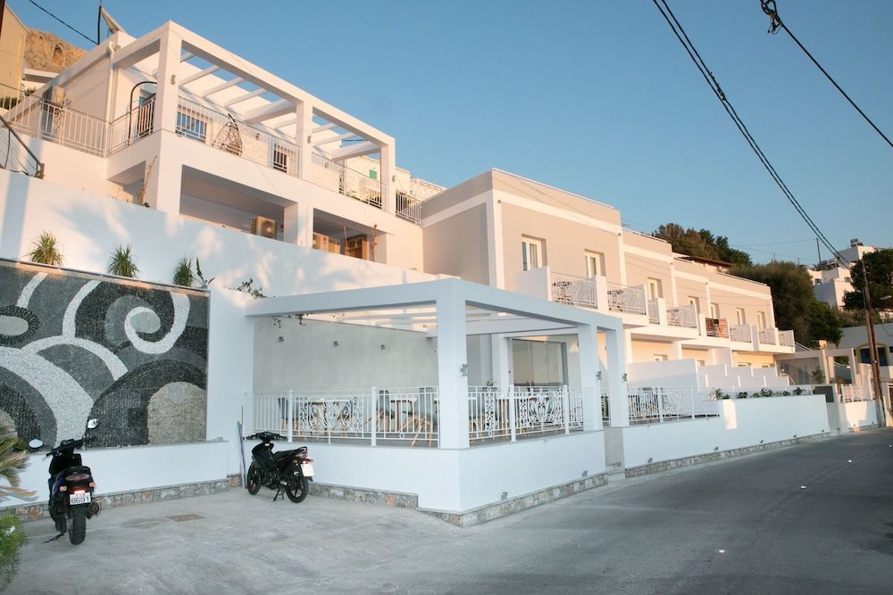 Hyperion Hotel 1