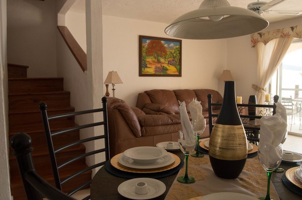 Seascape Villa 2