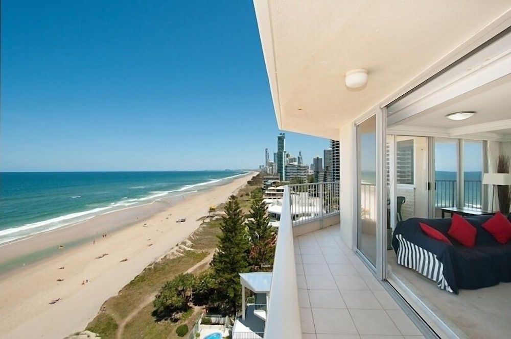 Beachside Tower Apartments 1