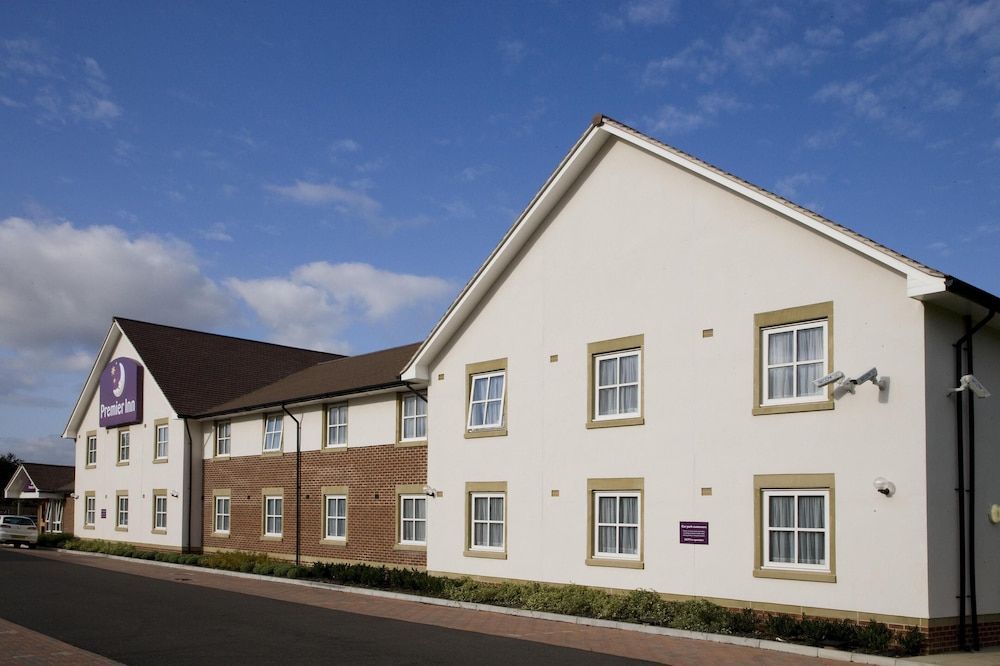 Premier Inn Peterborough North 1