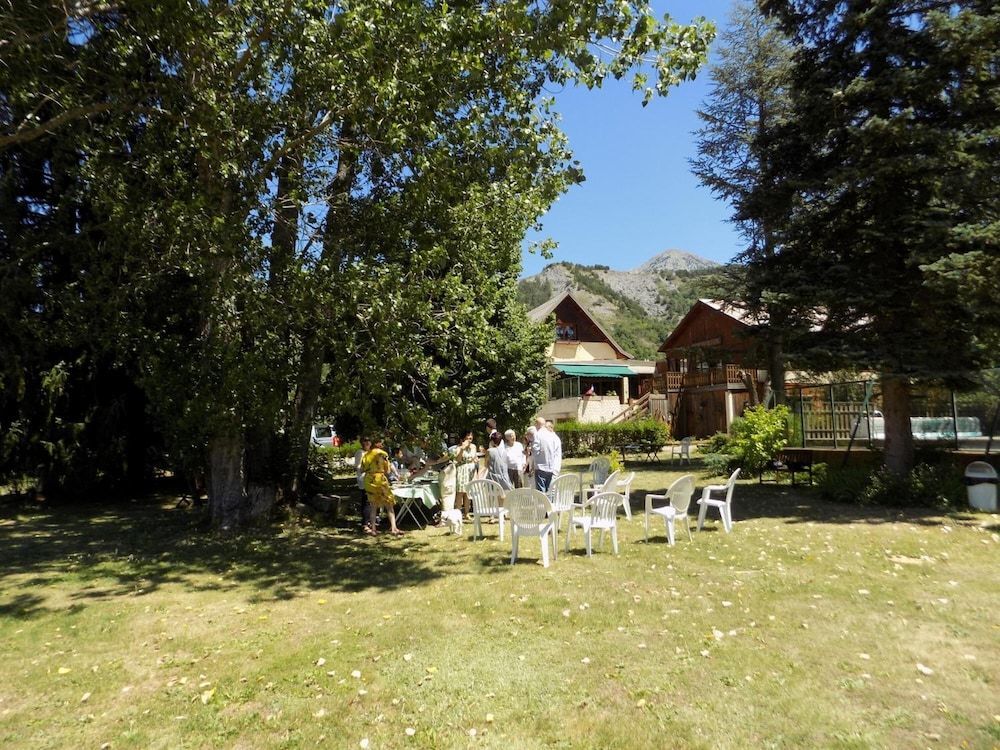 Le Vieux Tilleul 1