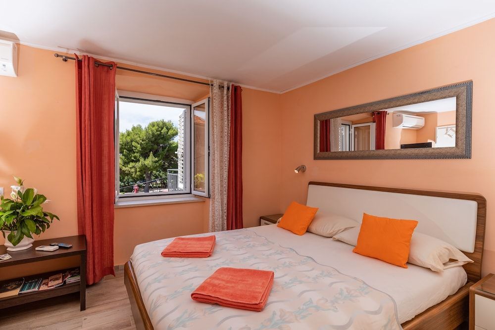 Rooms Edna 1