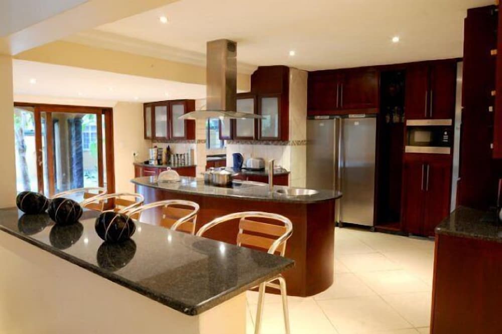 Dalens Self Catering Apartments 1