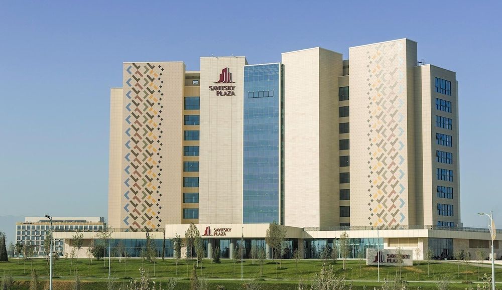 Savitsky Plaza 1