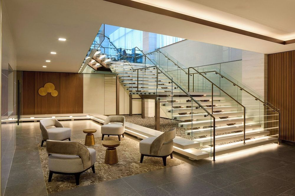 The Westin Flushing LaGuardia Airport 1