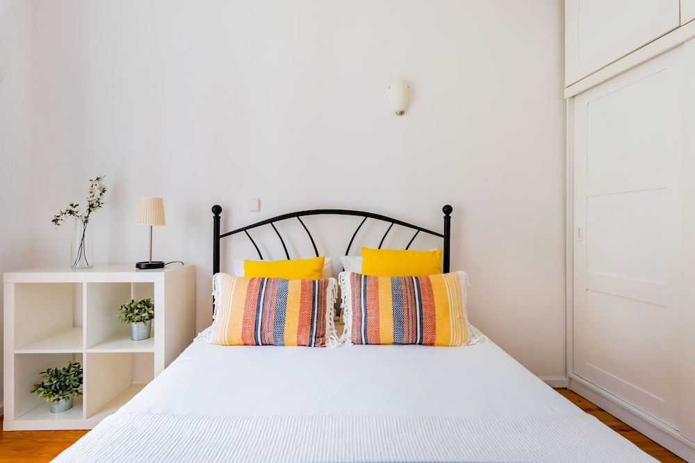 2BR at Chiado Historical Heart of Lisbon 2