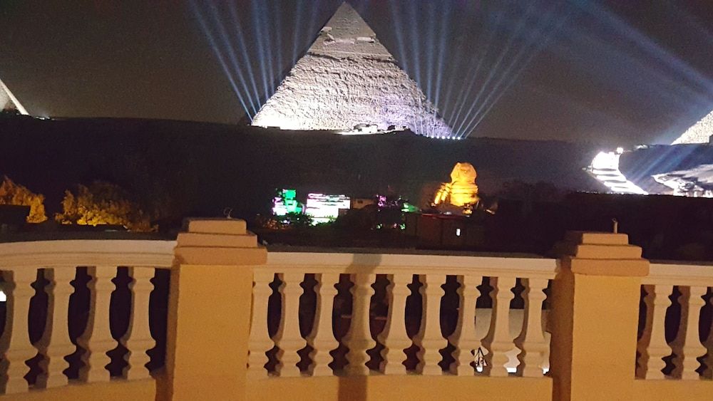 Royal Pyramids Inn 1